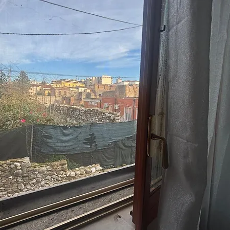 La Finestra Sul Teatro 3*